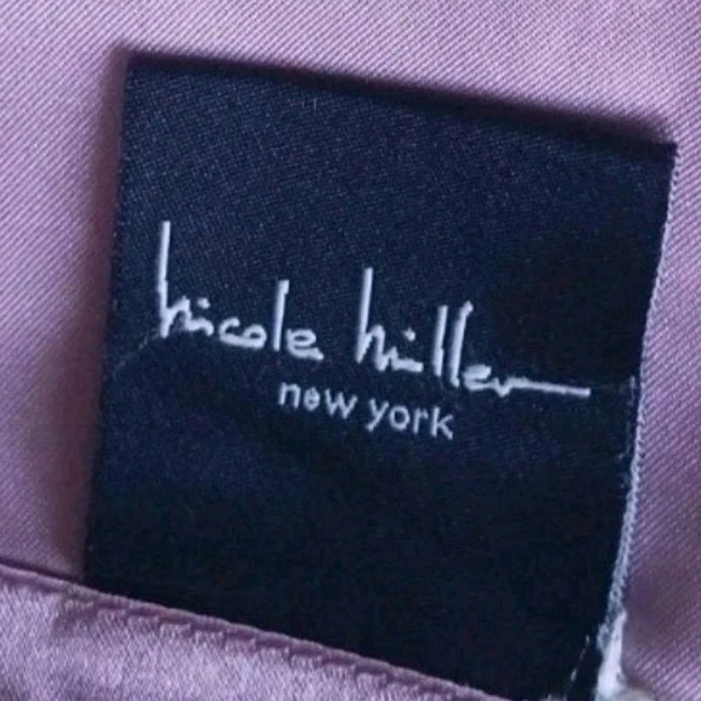 Nicole Miller Mauve/Dusty Pink Queen Size Velvet Bedspread with Satin Drop - Picture 4 of 4